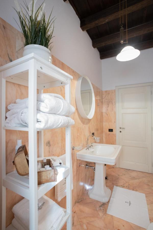Lo Schiaccianoci Bed&Breakfast De Charme Scanzorosciate Екстер'єр фото